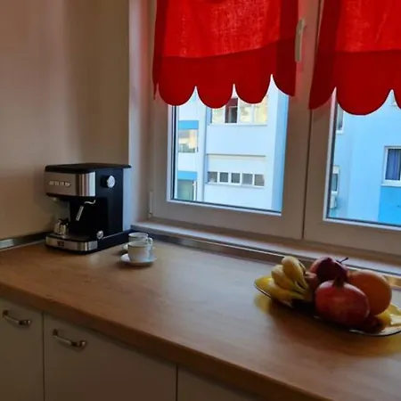 Apartman Flora - Beautiful *new* To The
